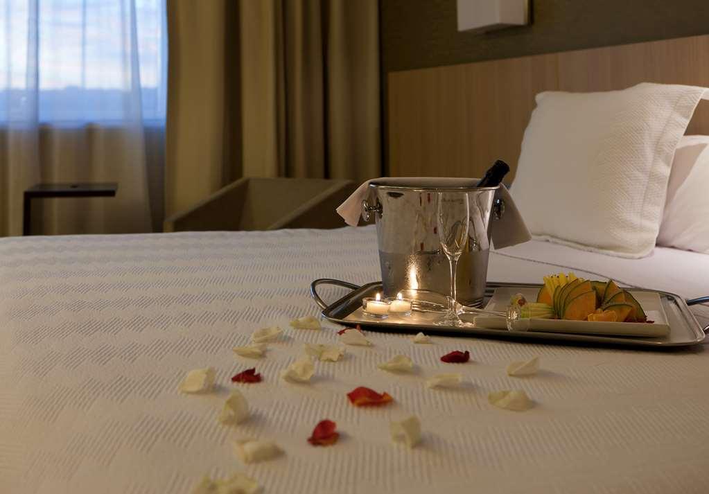 Nh Ribera Del Manzanares Otel Madrid Oda fotoğraf