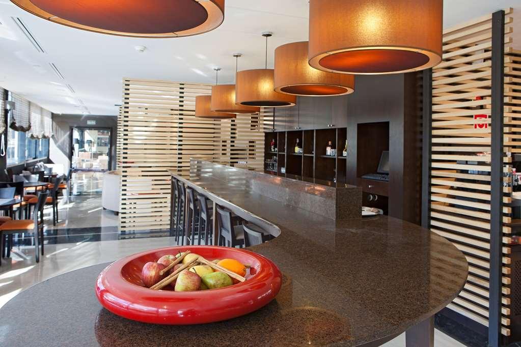 Nh Ribera Del Manzanares Otel Madrid Restoran fotoğraf