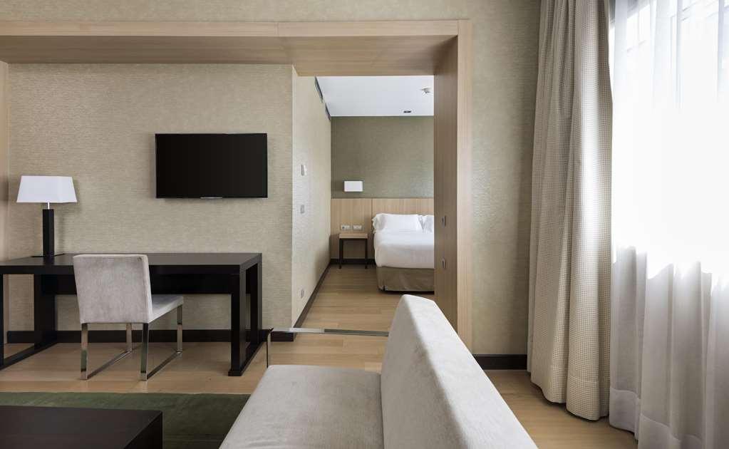 Nh Ribera Del Manzanares Otel Madrid Oda fotoğraf